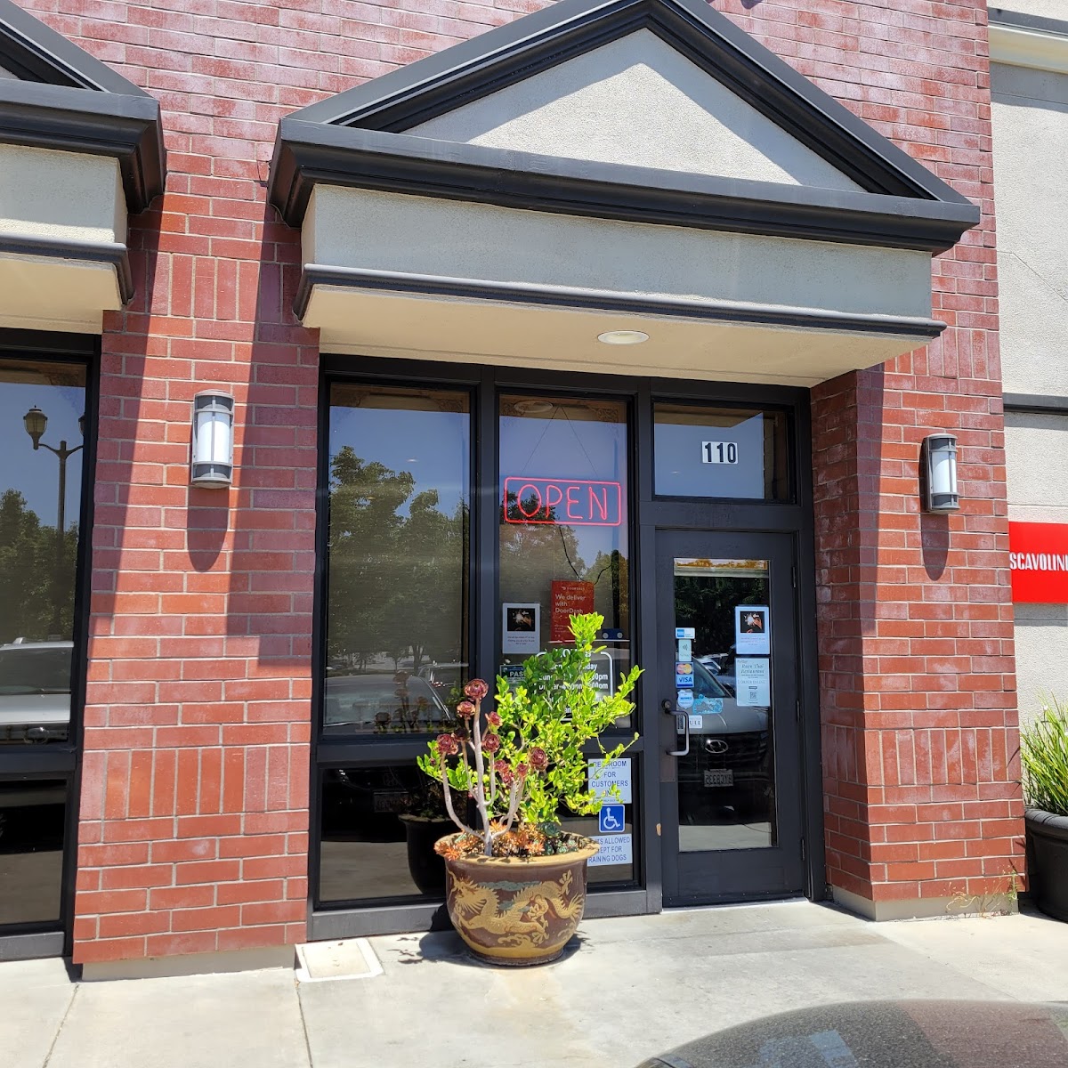 Ruen Thai Restaurant